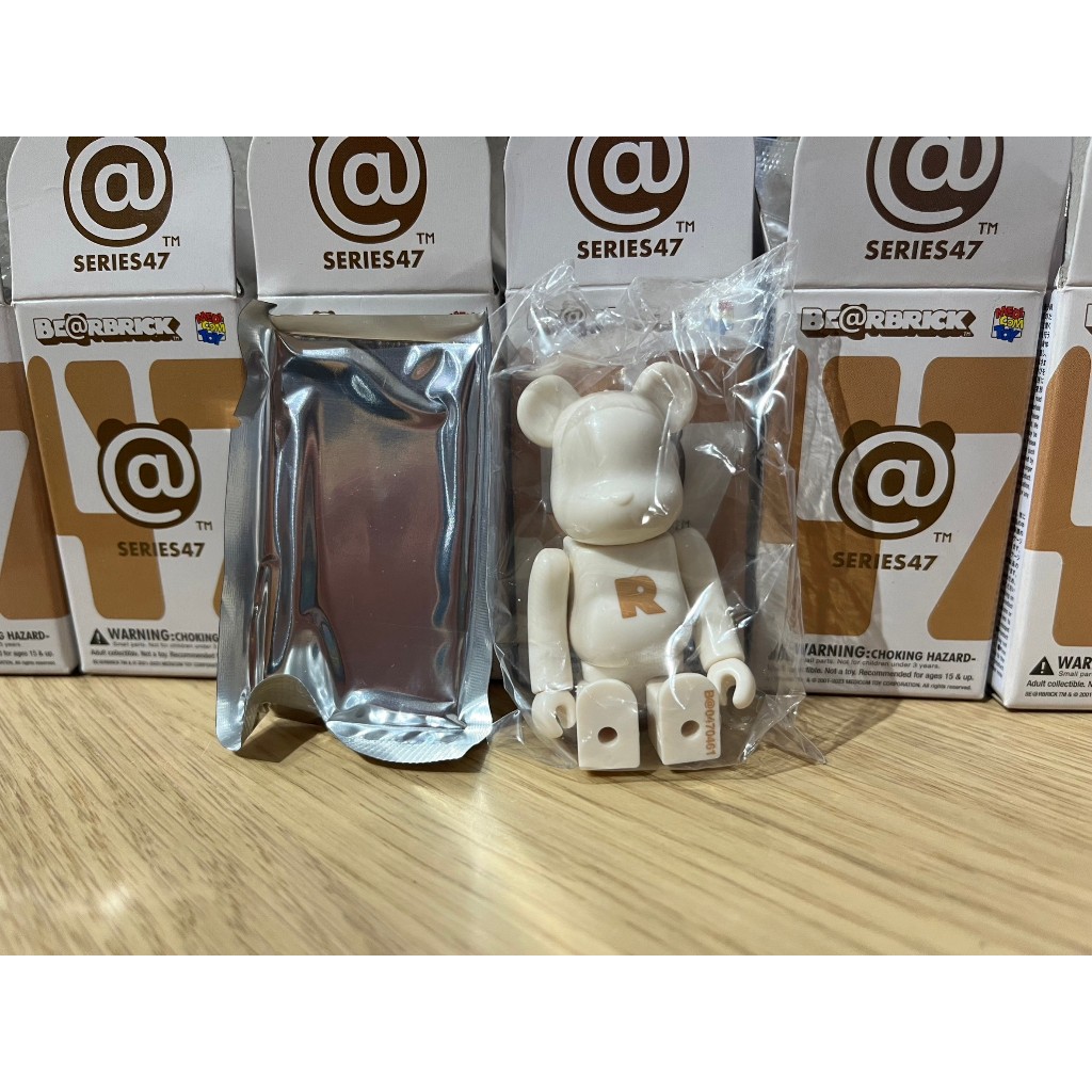 【現貨】Be@rbrick 47代 盒抽100% 字母_C