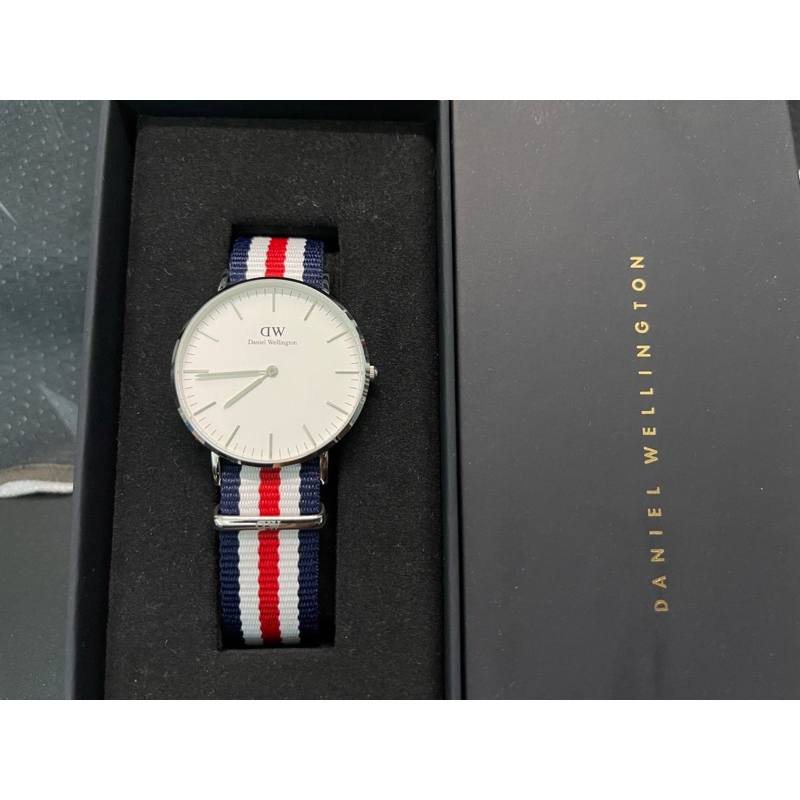 【Daniel Wellington】DW 手錶  Classic 細紋藍白紅織紋錶