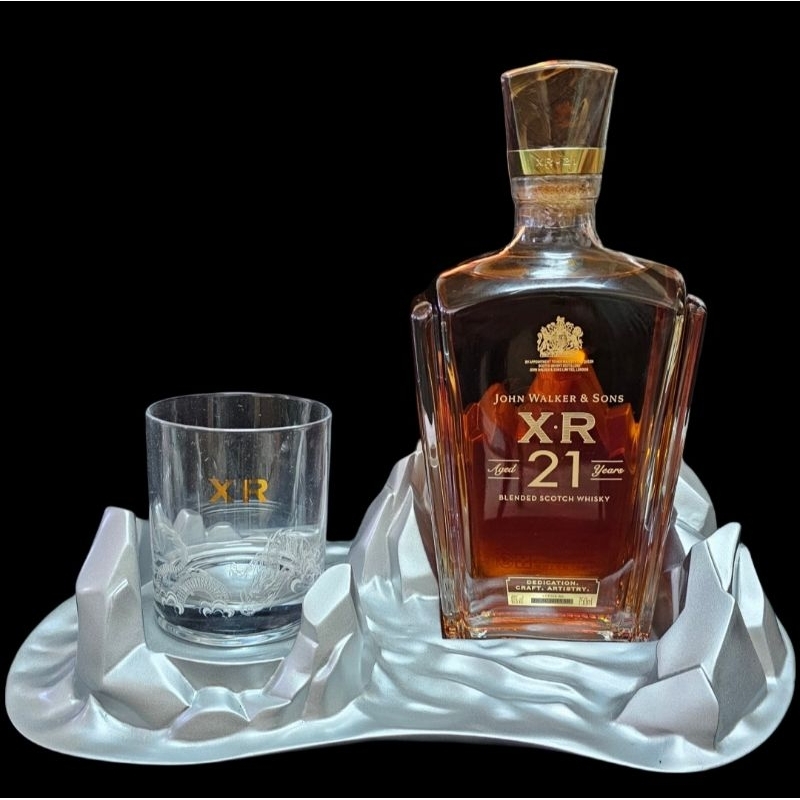 Johnnie Walker XR21年約翰走路底座小赤壁 陳列座(不含酒不含杯子）