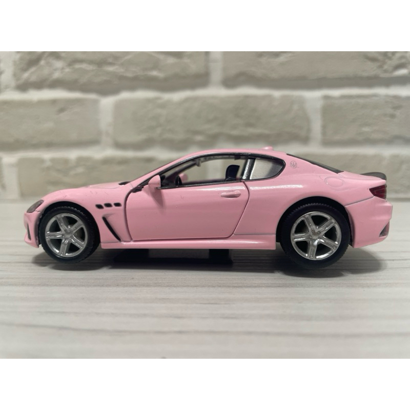 1:36合金模型車 馬珂墶車模 粉色系列 瑪莎拉蒂 Maserati GT-車門可開