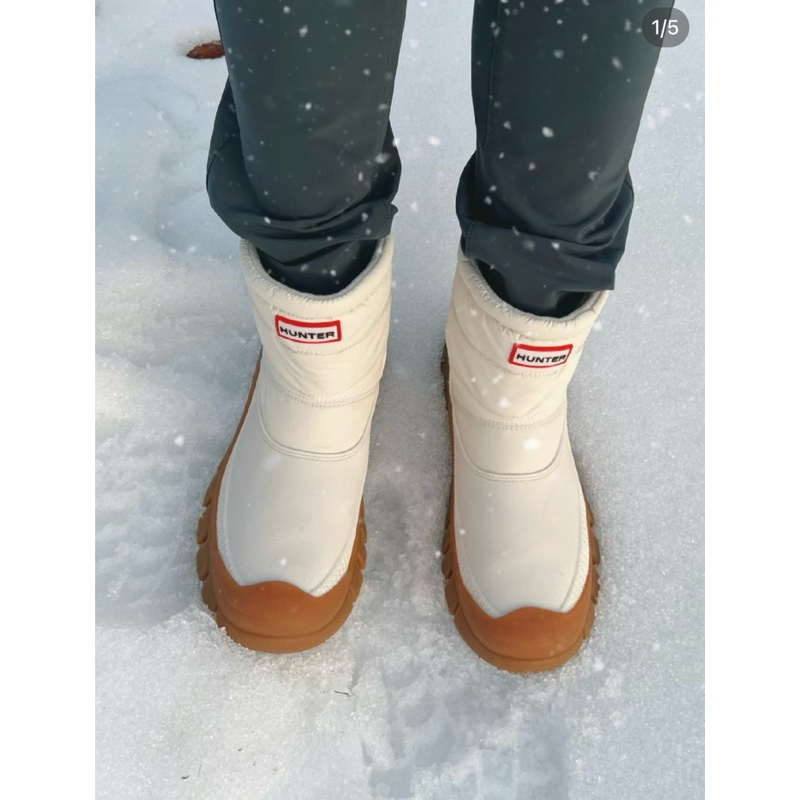 Hunter 全新🇯🇵北海道購入 雪靴 雪地靴 雪鞋 滑雪 防水 防滑 白色 全白 輪胎底 雨鞋 靴子 女款 女鞋