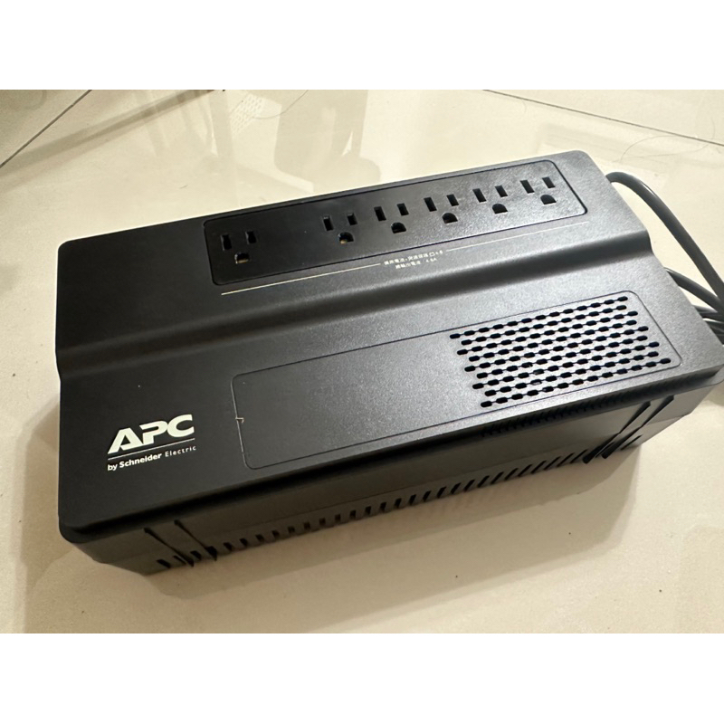 APC Easy UPS 在線互動 500VA/300W（BV500-TW)-二手9成新