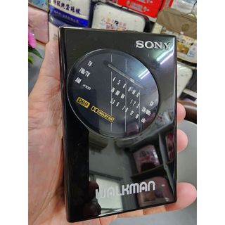日本製 SONY WM-F509 隨身聽 + AIWA 隨身聽 (故障品 供收藏用)