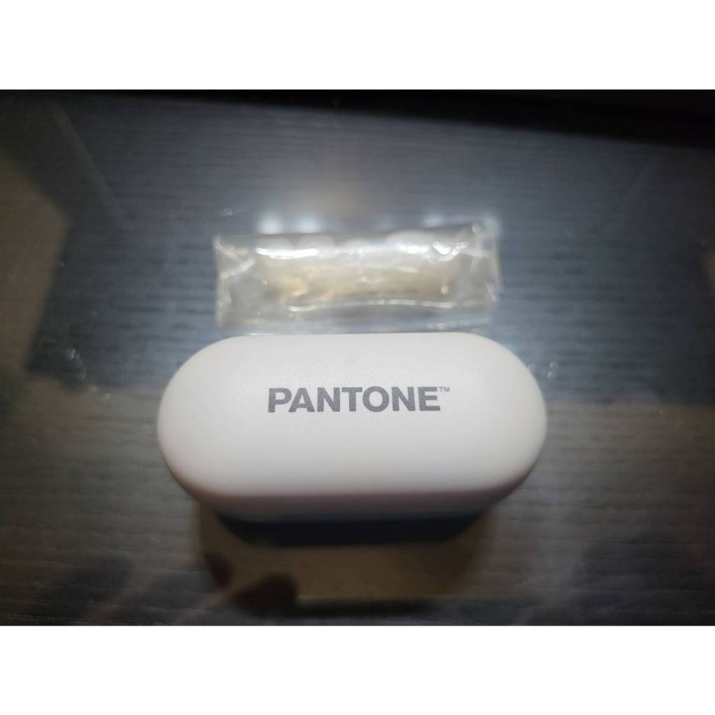 (二手)Pantone 真藍芽無線耳機 PT-TWS004