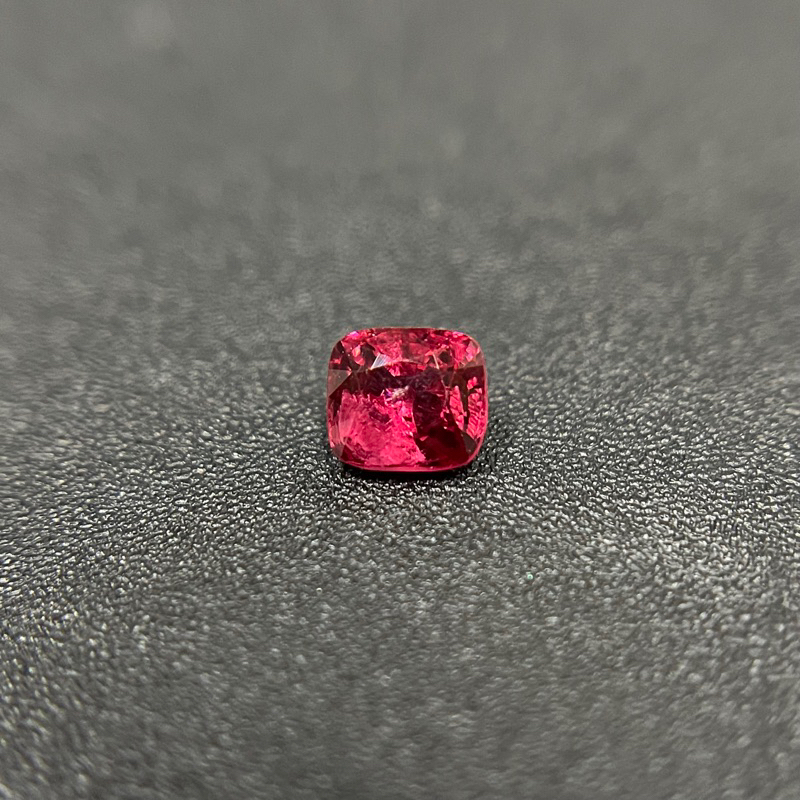 天然粉色尖晶石(Pink Spinel)裸石0.40ct [基隆克拉多色石]