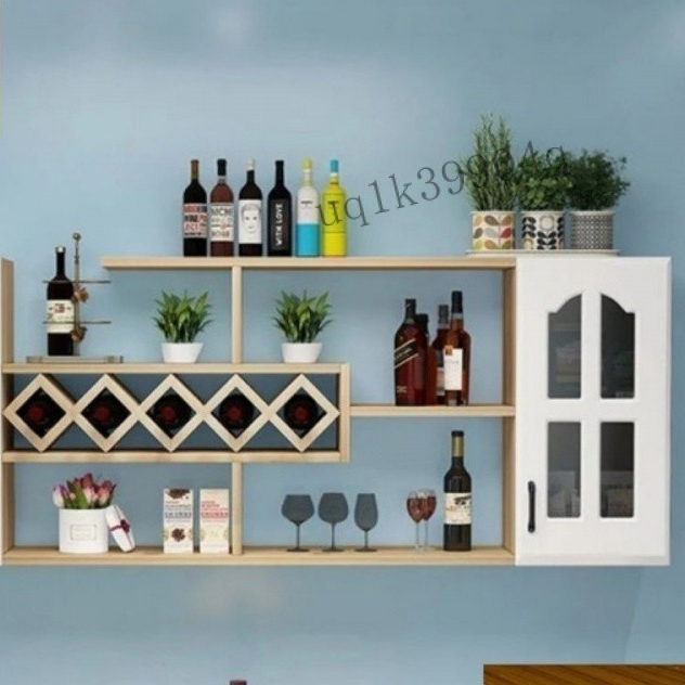 【結實耐用 免稅】現代簡約客廳餐廳置物架菱形紅酒格歐式玻璃門傢用小型壁掛式酒架 ZL9K