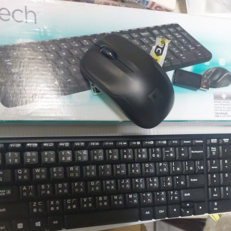 Logitech  無線滑鼠鍵盤組 mk220