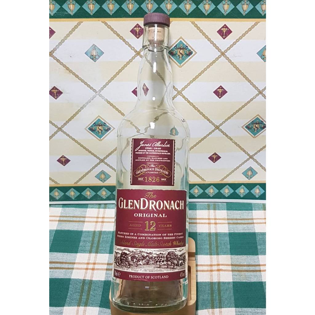 空酒瓶 玻璃瓶 GLENDRONACH 格蘭多納12年 尺寸：7.5x7.5x30cm 容量700ml 瓶身 標籤完好