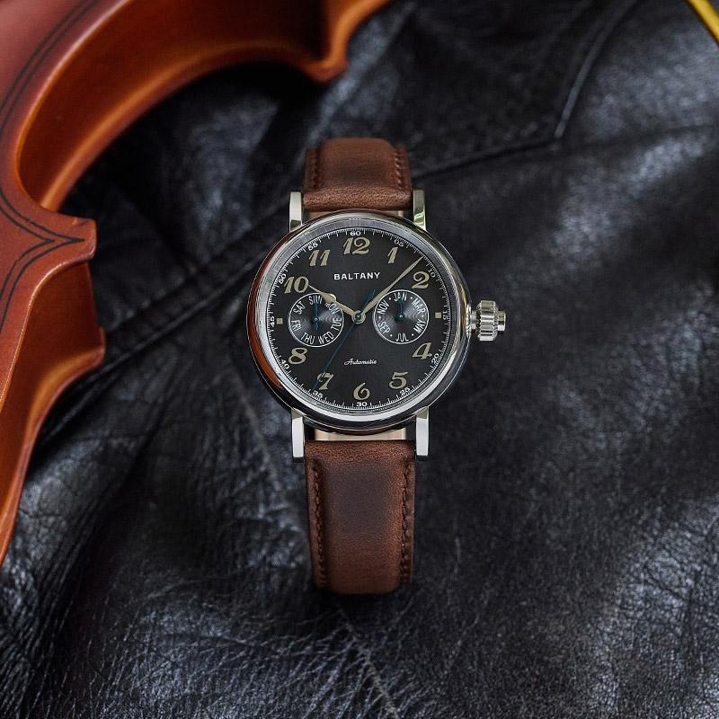 AF Store* BALTANY 復古腕錶 星期月份功能手錶 藍寶石玻璃 自動機芯 真皮錶帶 Miyota 9122