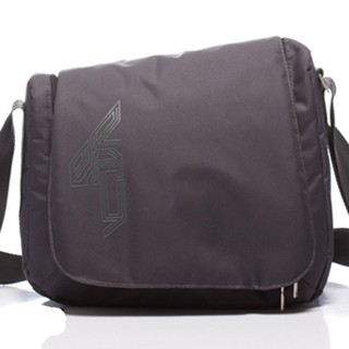 eeBag 超輕多功能萬用包 灰