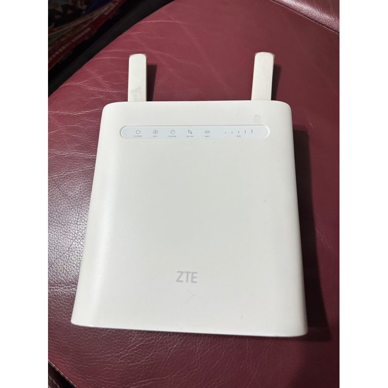 [二手/支援SIM卡]ZTE 中興 (MF286) 4G 多功能無線路由器
