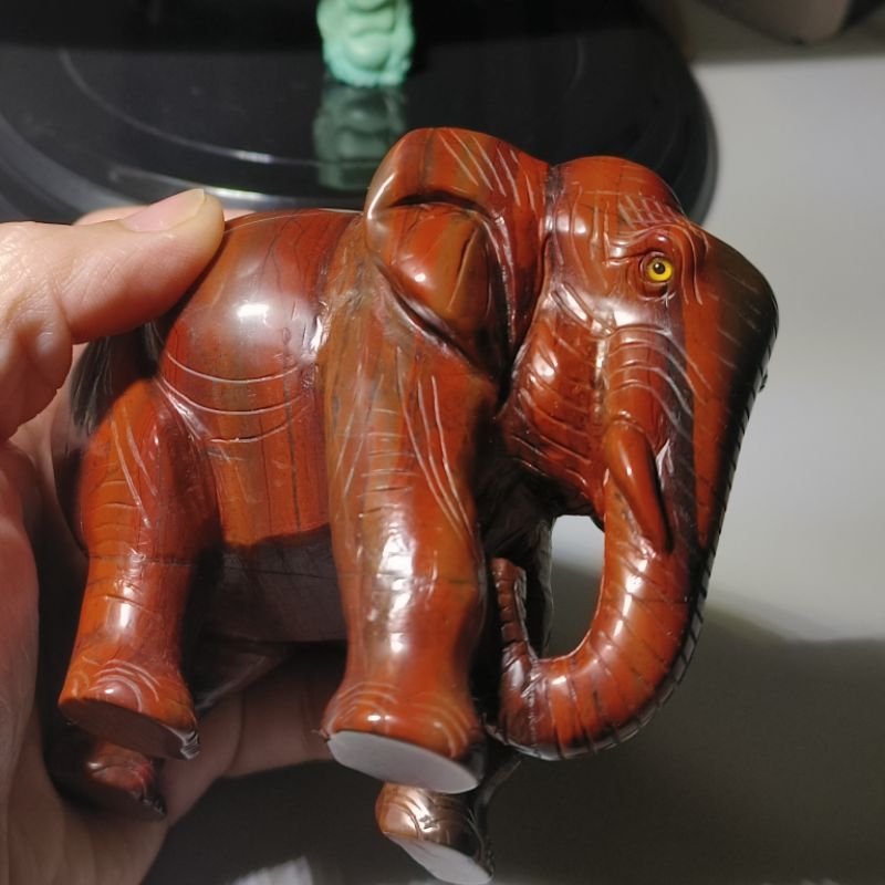 天然紅碧玉 大象擺件 台灣鑑定書 雕刻作品   頂級南非紅碧玉雕件 雕工/取料/顏色都很正