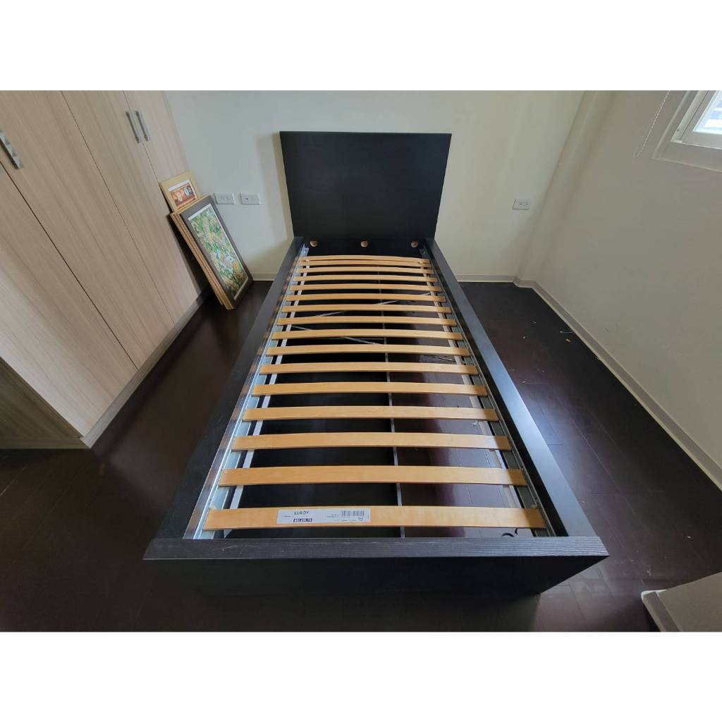 香榭二手家具*IKEA黑棕色 單人3x6.6尺床框附床頭板-床底收納盒-床組-床架-單人床-床箱-床底-排骨床-床頭片