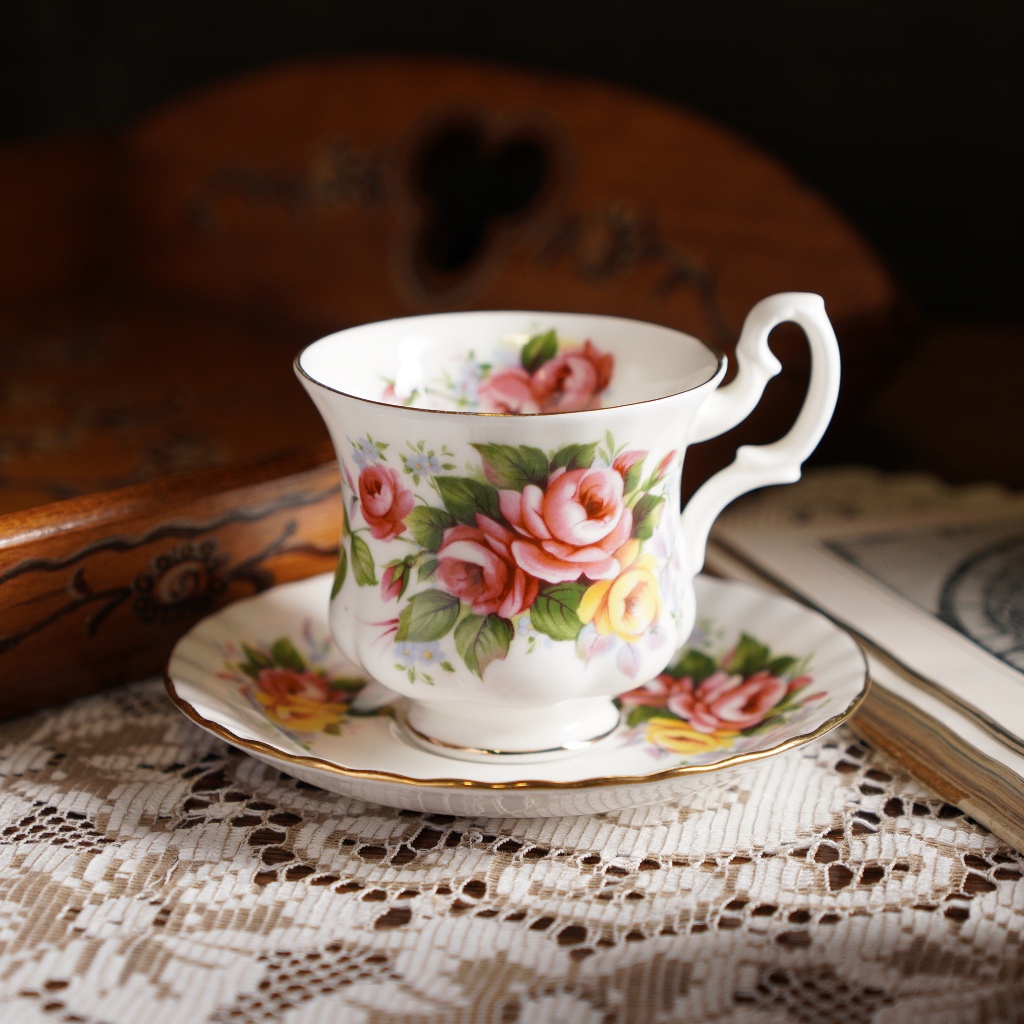 英國Royal Albert "Westbury"系列手工22k金骨瓷茶杯/咖啡杯組