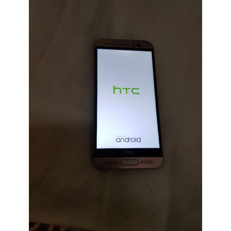 HTC m9ew 螢幕是好的 非維修人員繞道 零件機