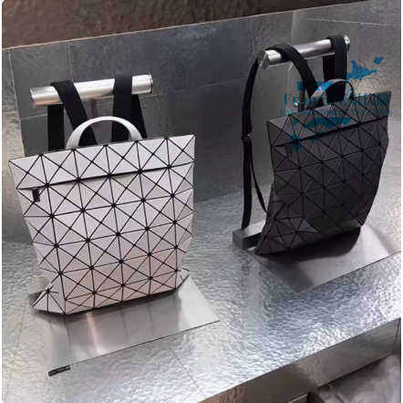 日本直郵✈️lssey Miyake 三宅一生 BAOBAO FLAT PACK系列 霧面 托特背包 後背包 雙肩包