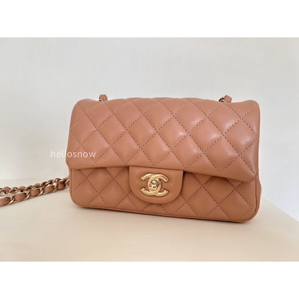 香奈兒 Chanel mini coco 20 CF20晶片款 淡金釦奶茶色小羊皮迷你口蓋包 櫃上$176800*全新*