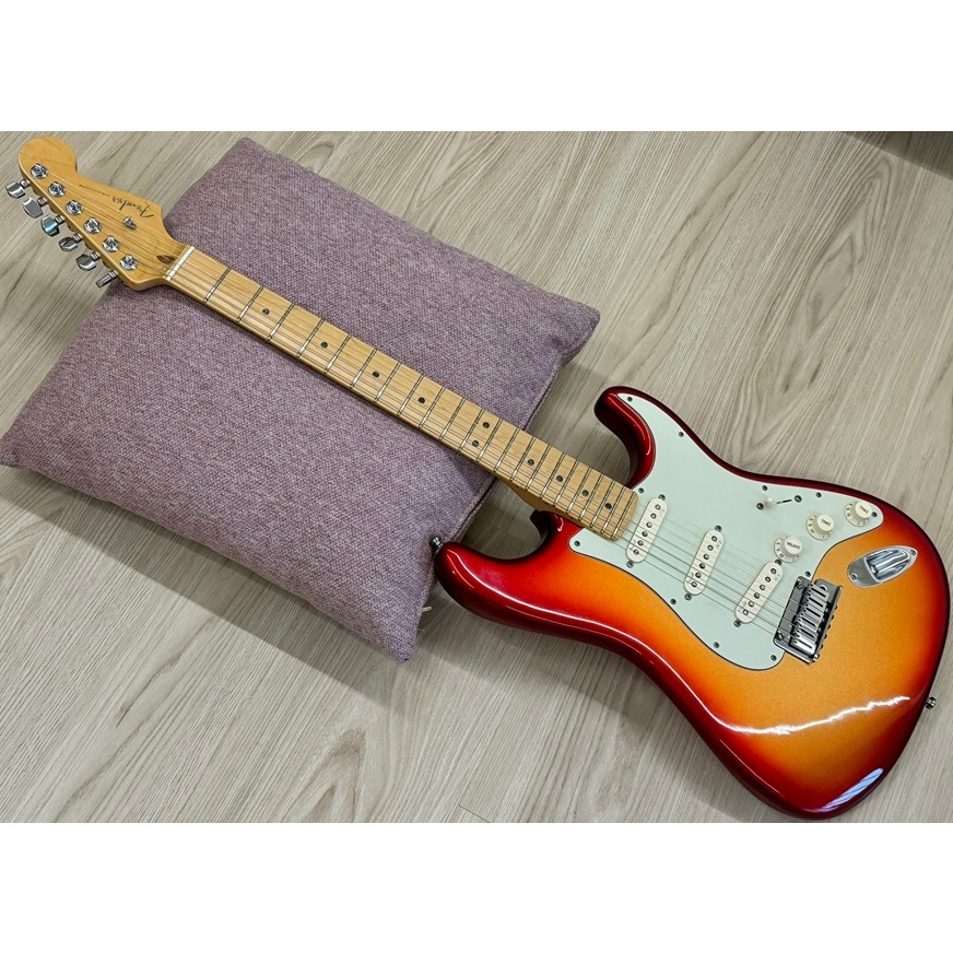 [超美品] 2013 Fender USA American Deluxe Stratocaster SSM