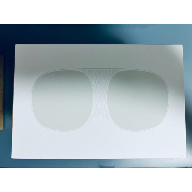 HTC VIVE FLOW 沈浸式 VR眼鏡+原廠控制器+原廠收納盒（二手）