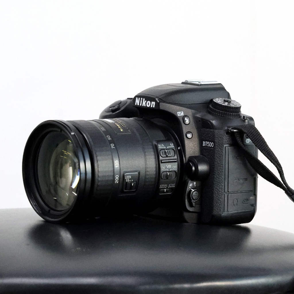 Nikon D7500 +18-200mm 二代 二手過保 國祥貿易公司貨