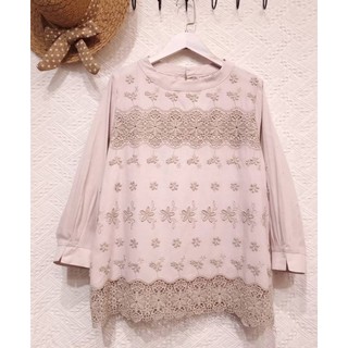 Anico日本平價衣貨店*日牌Quelle Chance氣質甜美精緻小花刺繡蕾絲拼接美衣*現貨