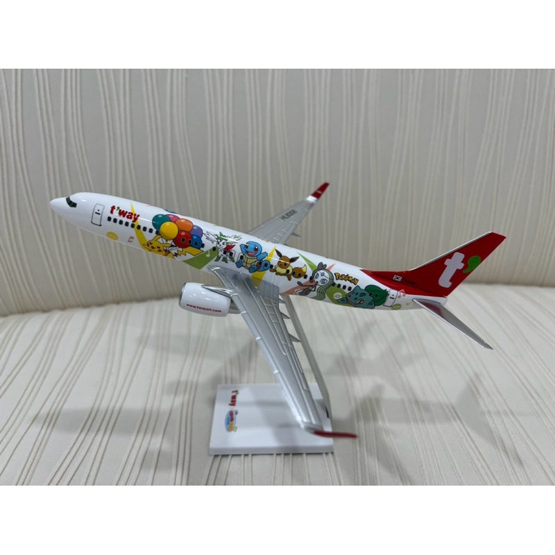 韓國德威航空聯名寶可夢款-模型飛機(B737-800)