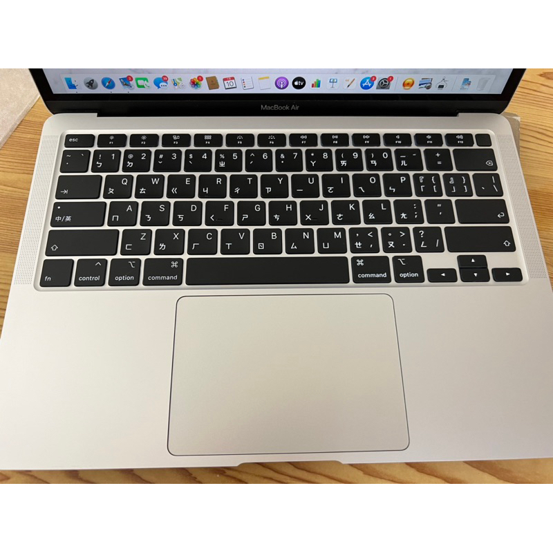 MacBook Air 13" 2020 銀 i5（13吋，512G）