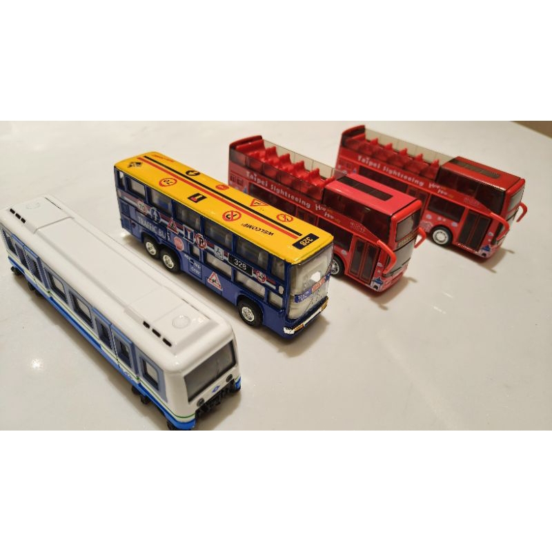 二手 台北觀光巴士、捷運、國外巴士共4台 合金模型/合金迴力車~ST安全玩具合金收藏車 ST安全玩具便宜賣