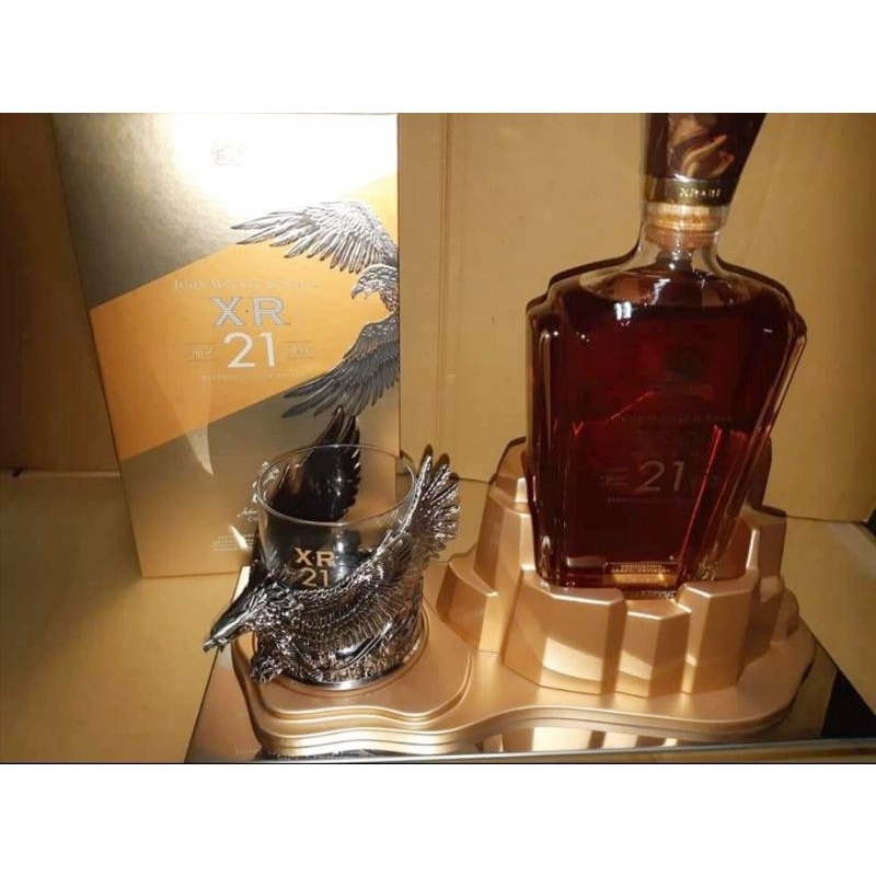 全新Johnnie Walker XR21 約翰走路 三國杯 虎嘯杯 鷹鳴杯 龍吟杯小江山底座 陳列座（不附酒不附杯子）