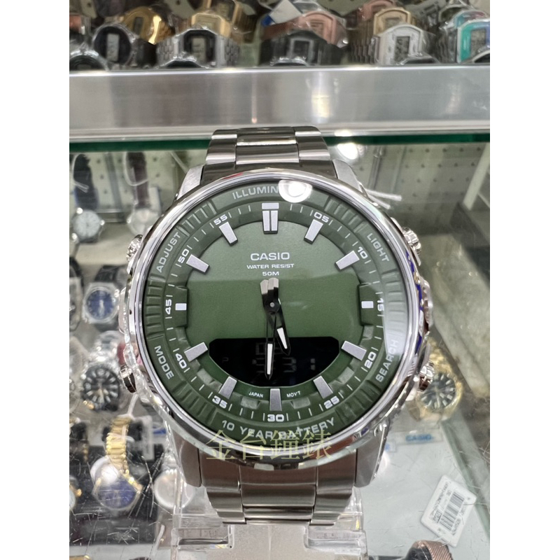 【金台鐘錶】CASIO卡西歐 AMW-880D-3A（大錶徑)(綠)10年電力指針數位雙顯系列 不鏽鋼 防水50米