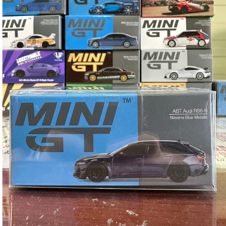 泡泡TOYS MINI GT 574 AUDI RS6-R 全新未拆封 含膠盒