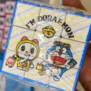 【阿肥的店】日本 哆啦A夢 魔術方塊 色鉛筆 口金包 sanrio 三麗鷗 doraemon 九宮格