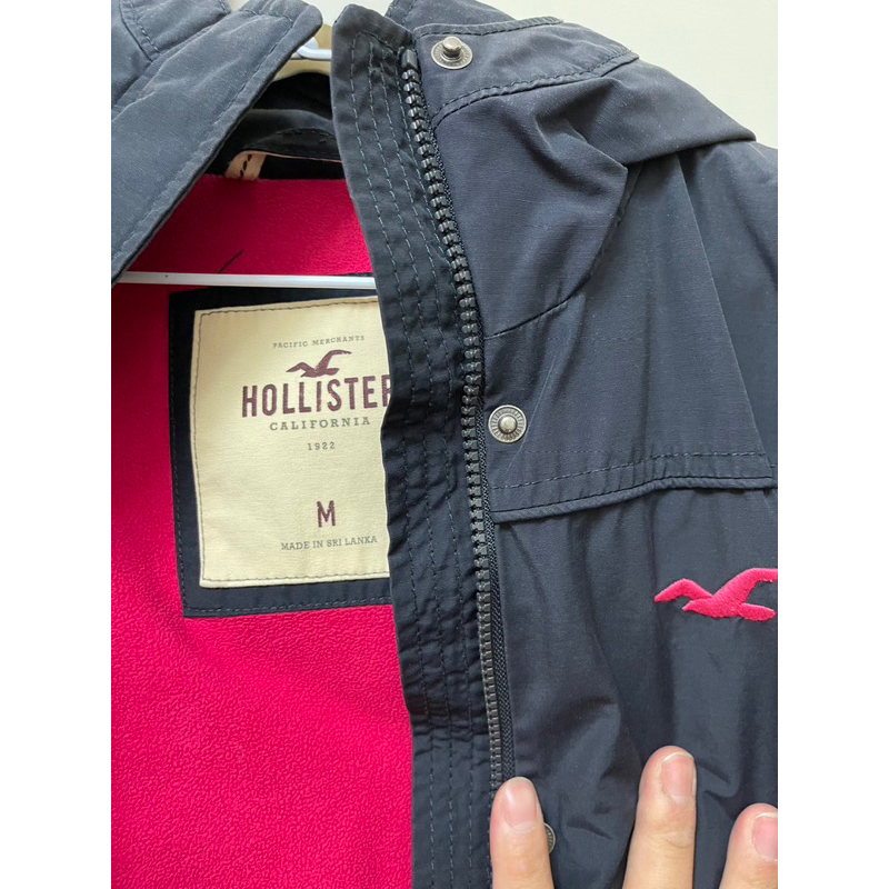 《二手外套便宜出清》Hollister 經典鋪棉防風防潑水連帽風衣外套(女)-深藍色/桃紅色內裡