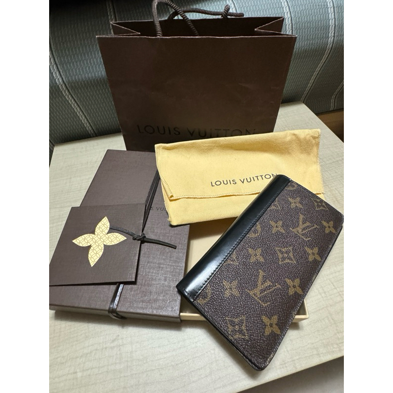 LOUIS VUITTON LV Monogram TANON M93800 牛皮飾邊對折長夾 滿版老花 兩折對折長夾