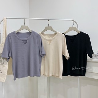 Want-Meow招財貓旺鋪/臺灣現貨/９５公斤可穿/基礎款韓系百搭三角洞造型螺紋T/中大尺碼上衣/大尺碼上衣