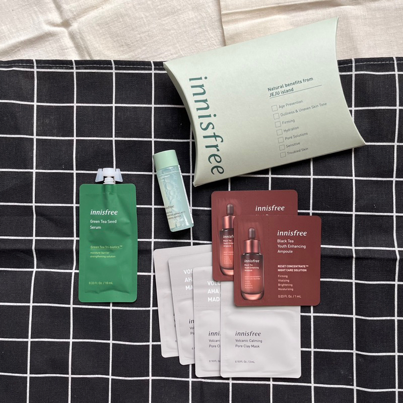 innisfree 綠茶紅茶保濕四件組 🌿