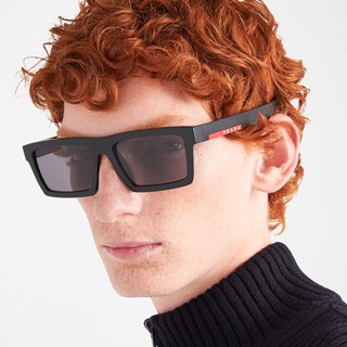 PRADA SPS02Z-U 普拉達品牌太陽眼鏡｜潮流復古大臉偏光方形墨鏡 男生品牌眼鏡框【幸子眼鏡】