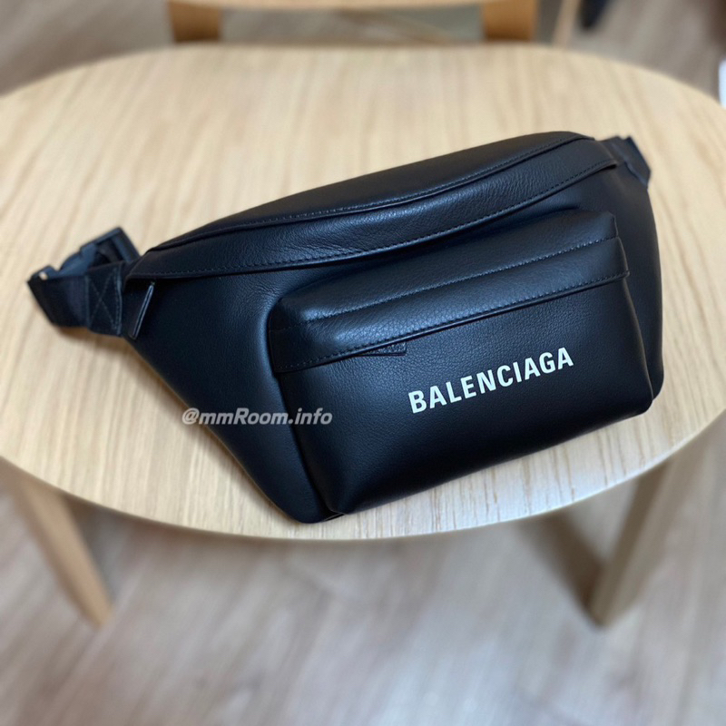 預訂 代購Balenciaga Everyday粒面牛皮腰包 胸背包