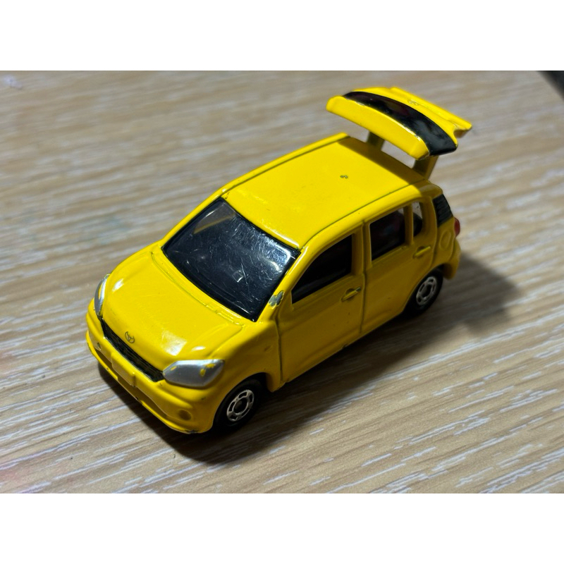 tomica toyota passo