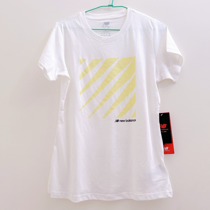 New Balance黃色閃電白色T恤✨全新✨