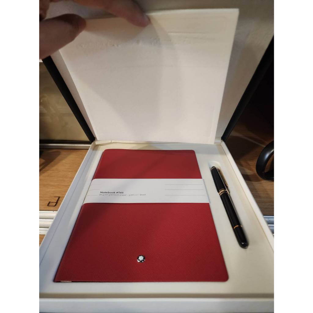 萬寶龍精美筆記本系列紅色#146線條筆記本 含禮盒不含鋼筆
