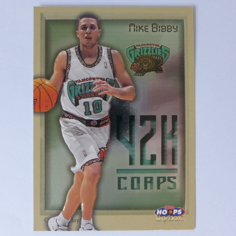 ~Mike Bibby/麥克·畢比~1999年HOOPS SKYBOX.凹凸金屬設計.NBA特殊卡