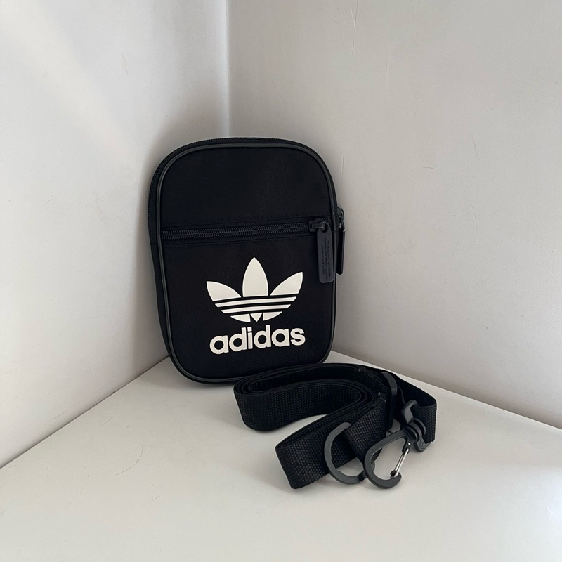 Adidas 輕便小包 側背包 斜背包