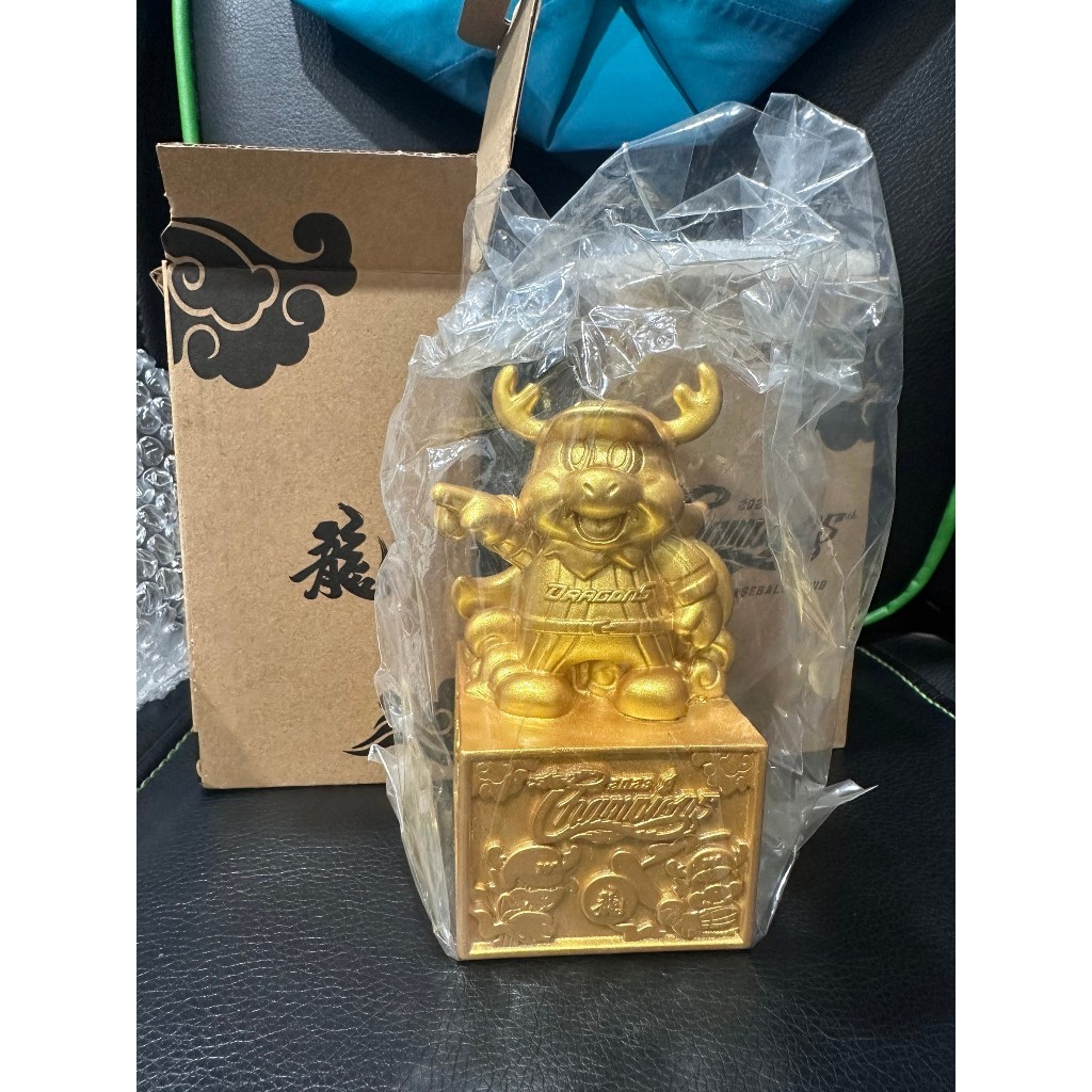 中華職棒味全龍隊 味全龍Dragons 味全龍隊2024冠軍紀念商品 味全龍隊吉祥物威弟冠軍玉璽擺飾 味全龍隊冠軍玉璽