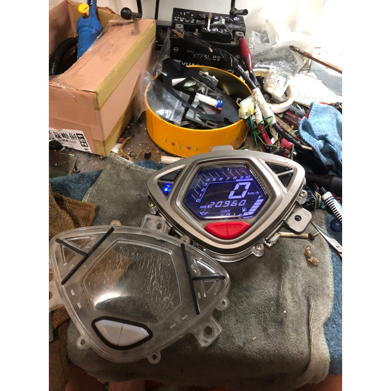 桃園中古機車儀錶，需交換舊品）山葉100，（新透明外殼）賣照片這顆RS ZERO 100 噴射板