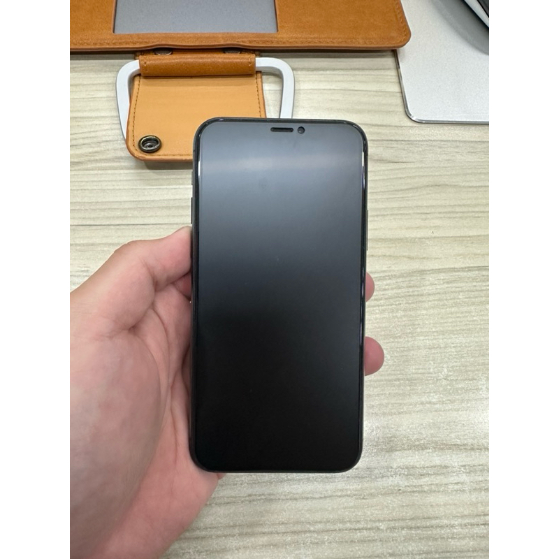 IPhone 11 Pro 256G 黑色 中古機 二手機 電池健康度：75% 盒裝