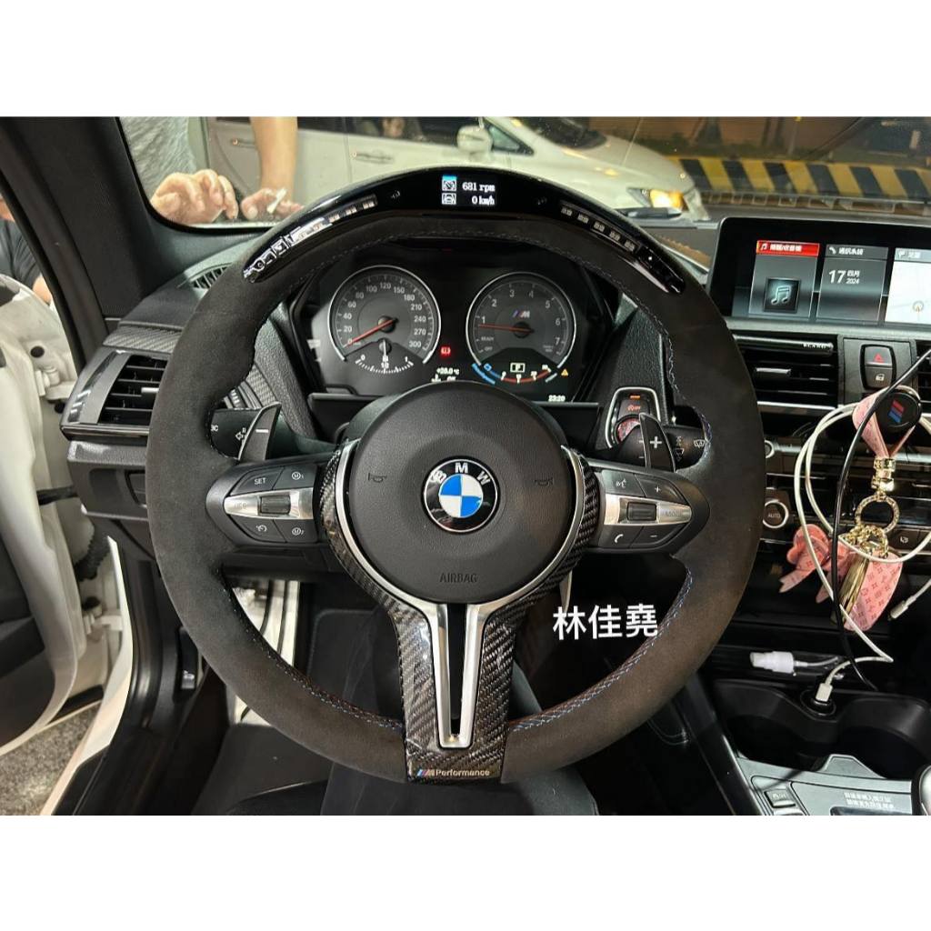 寶馬 BMW F87 M2 麂皮超轉燈方向盤 M2方向盤 F87超轉方向盤 M2方向盤
