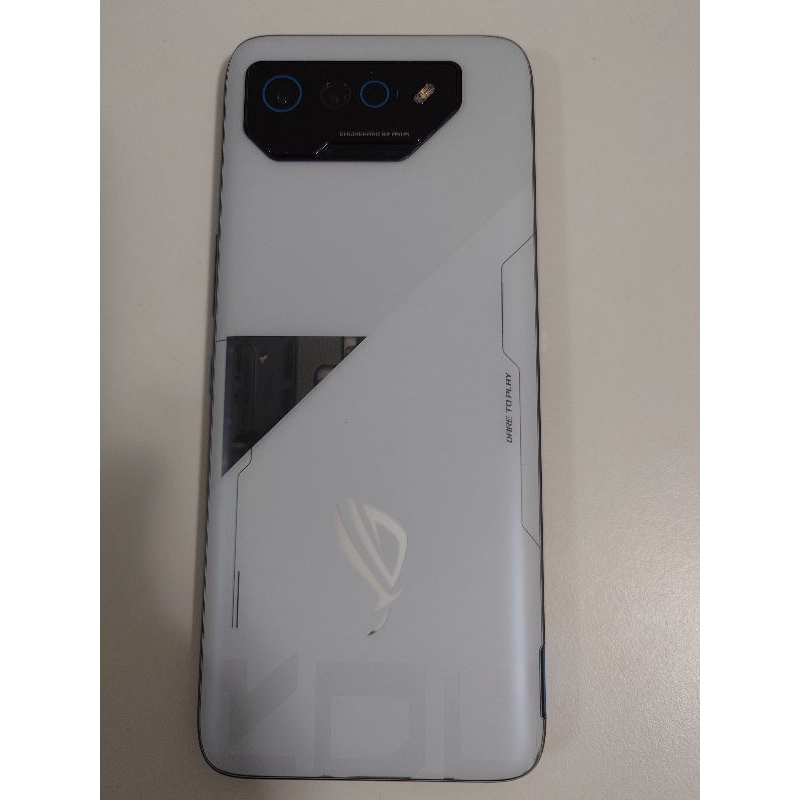 ASUS ROG Phone 7 512G 白，背蓋有換過，無保固，功能正常 6.78吋 AI2205