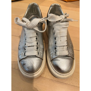 保證正品 Alexander McQUEEN 亞歷山大 麥昆 經典款 小白鞋/布鞋/休閒鞋 - 36號 銀色黑尾
