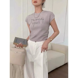 【T.woman🌸現貨】草寫 英文 抓皺 上衣 女裝 衣服 抓皺上衣 包袖 圓領 短版 夏季 新款 小尺碼 顯瘦